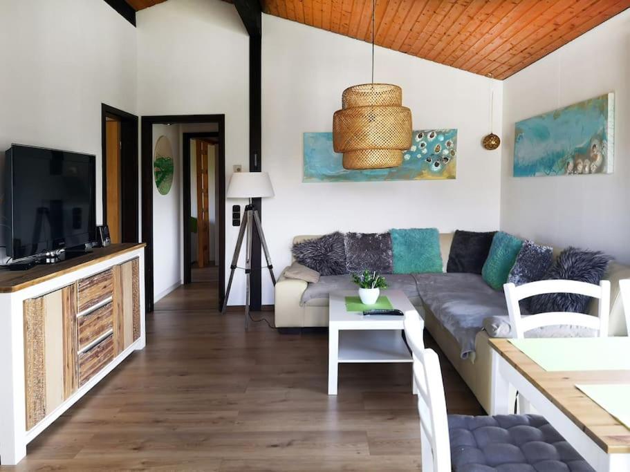 Ferienhaus Lena Im Sauerland Direkt Am Hennesee เมสเชอเดอ ภายนอก รูปภาพ