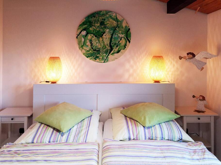 Ferienhaus Lena Im Sauerland Direkt Am Hennesee เมสเชอเดอ ภายนอก รูปภาพ