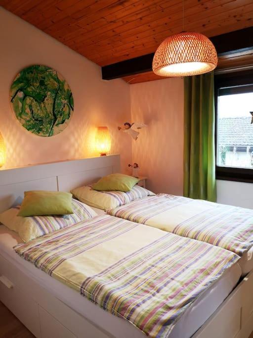 Ferienhaus Lena Im Sauerland Direkt Am Hennesee เมสเชอเดอ ภายนอก รูปภาพ