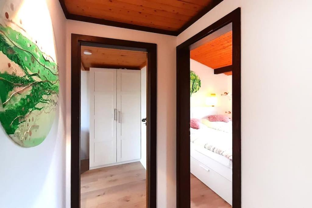 Ferienhaus Lena Im Sauerland Direkt Am Hennesee เมสเชอเดอ ภายนอก รูปภาพ
